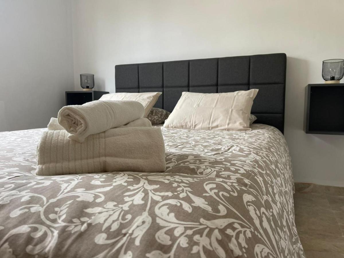 Stelarium-Suite Con Bano Privado En Casa Compartida-Uebica2 Mairena del Aljarafe Eksteriør billede