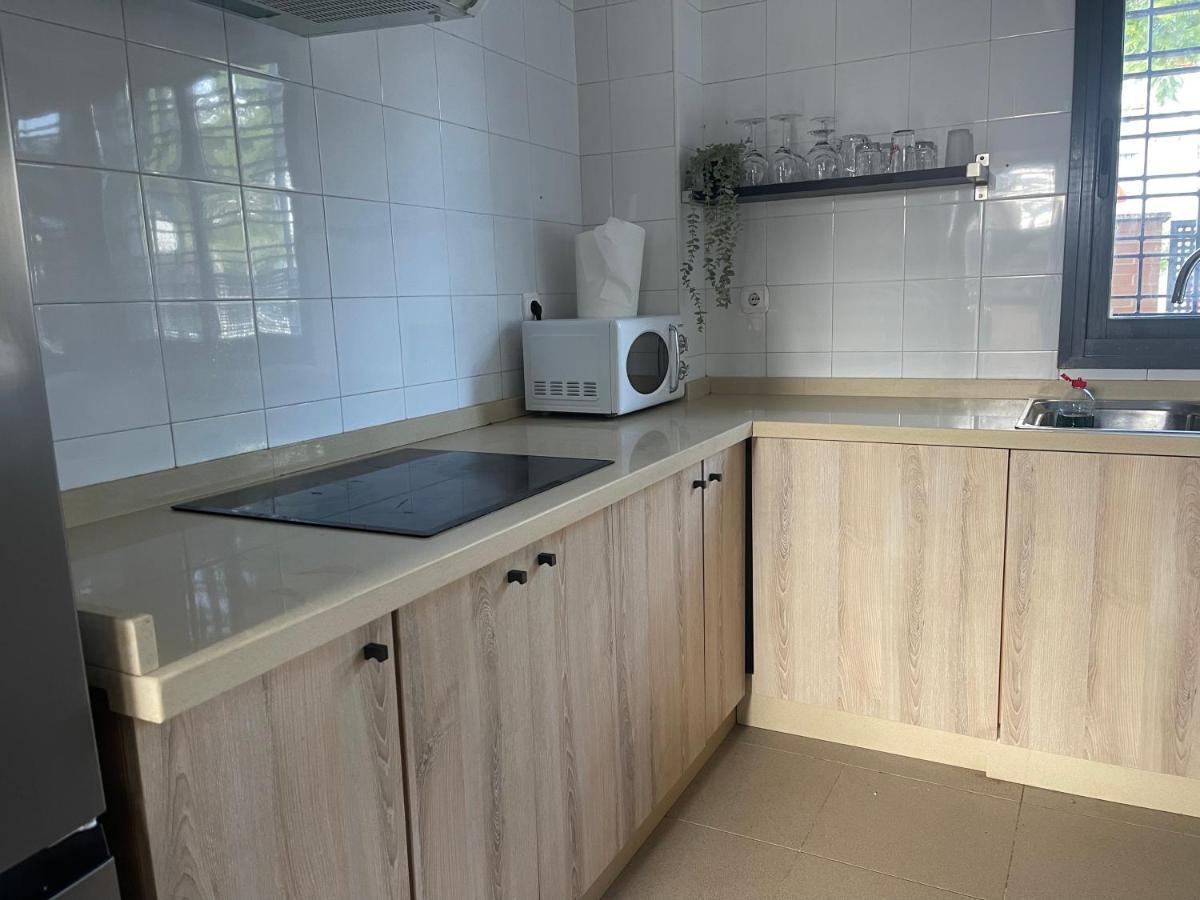 Stelarium-Suite Con Bano Privado En Casa Compartida-Uebica2 Mairena del Aljarafe Eksteriør billede