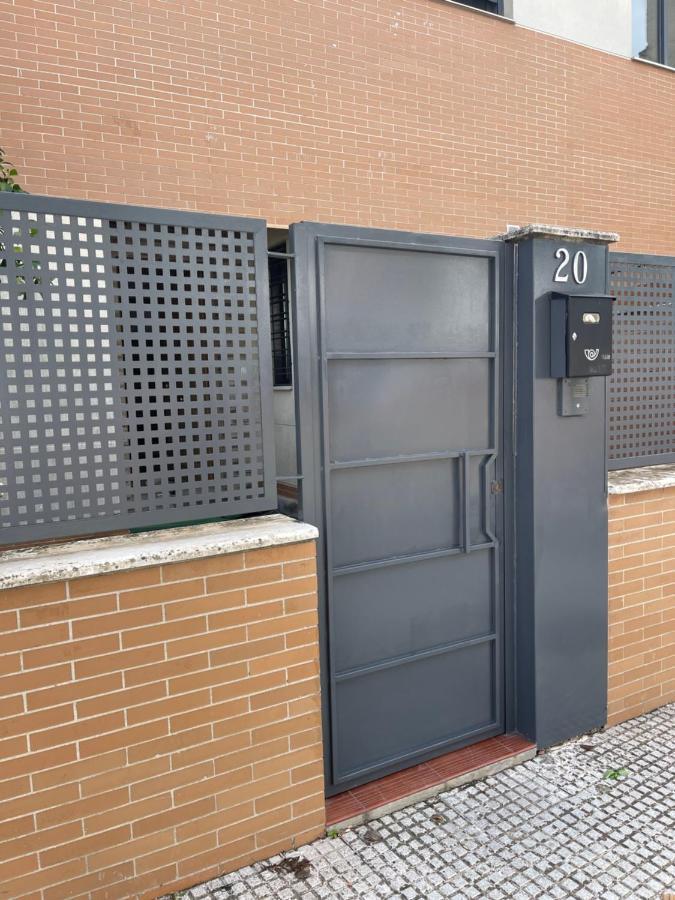 Stelarium-Suite Con Bano Privado En Casa Compartida-Uebica2 Mairena del Aljarafe Eksteriør billede